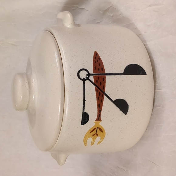 West Bend Bean Pot MCM Stoneware  Ceramic With Lid Vtg Mid-Century 60s Kitsch - Picture 12 of 12